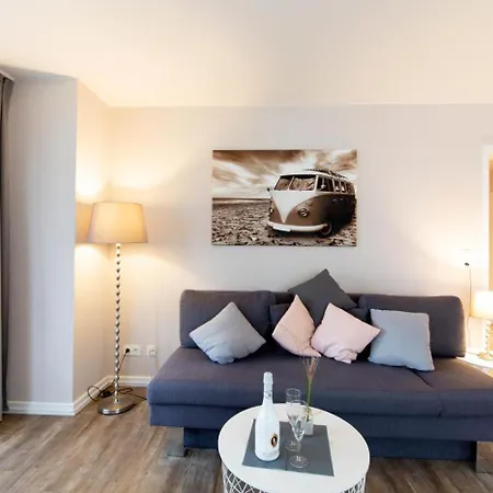 Apartment Life 4 -